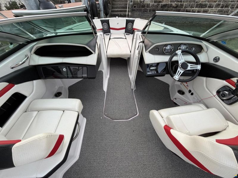 Four Winns H210 SS