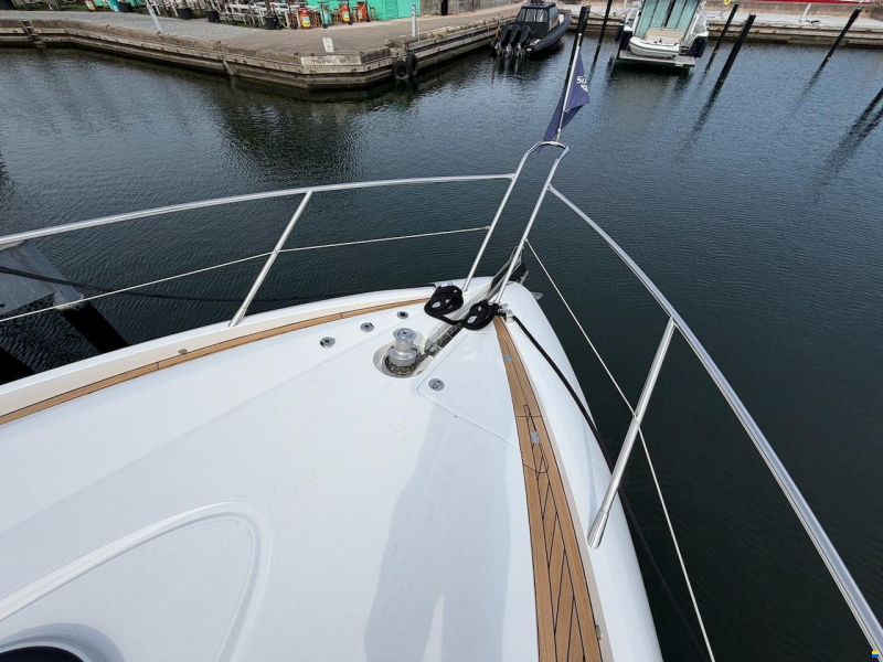 Sunseeker Predator 62