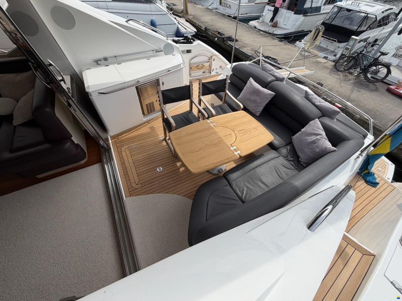 Sunseeker Predator 62