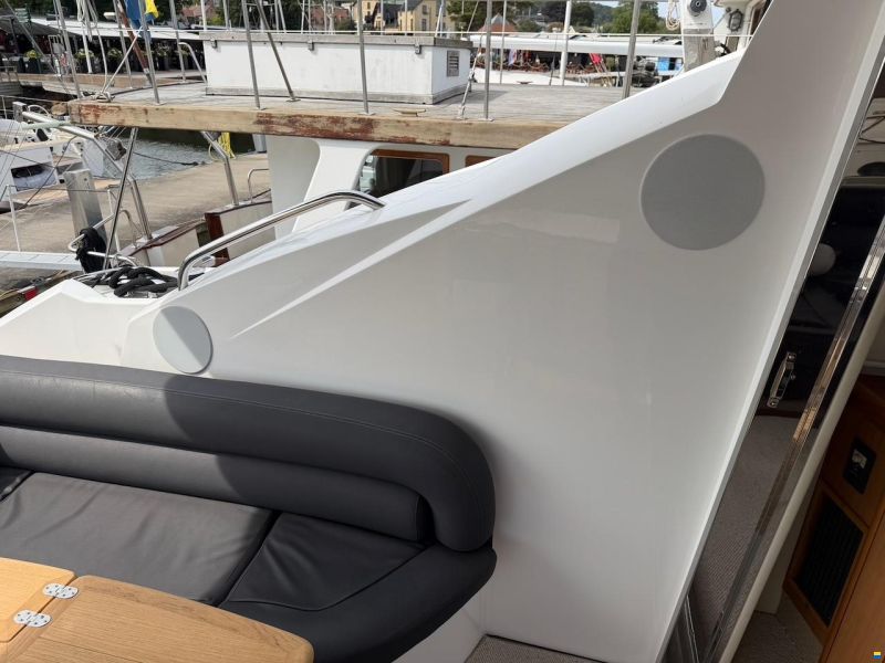 Sunseeker Predator 62