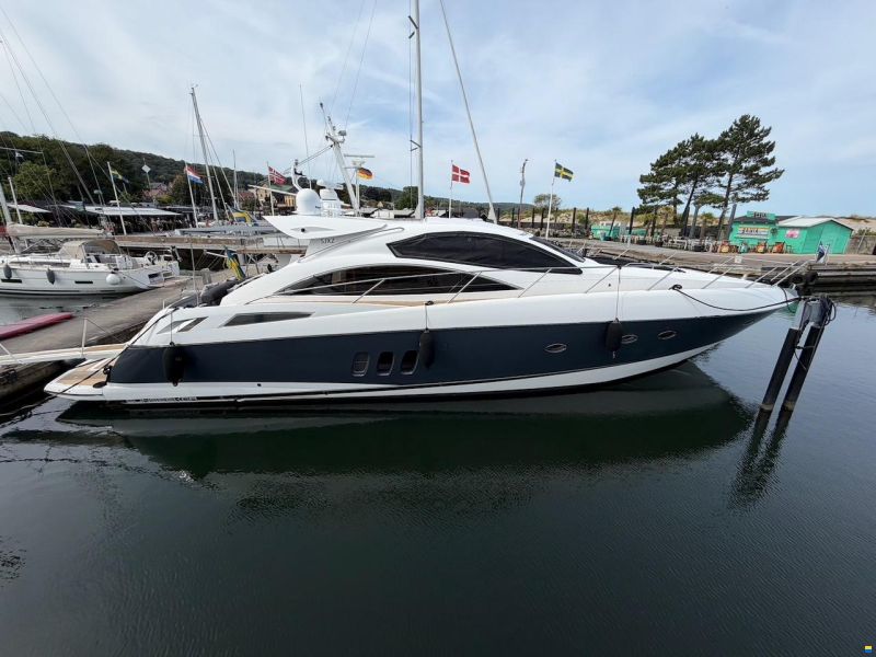 Sunseeker Predator 62