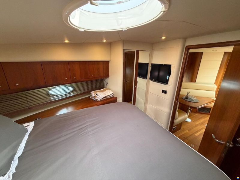 Sunseeker Predator 62