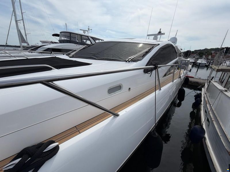 Sunseeker Predator 62