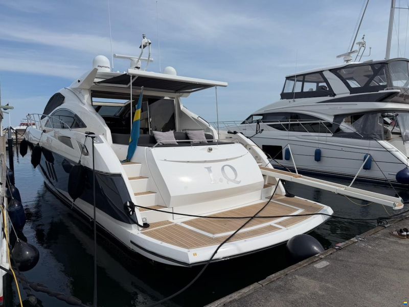 Sunseeker Predator 62