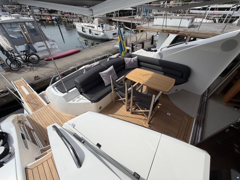 Sunseeker Predator 62