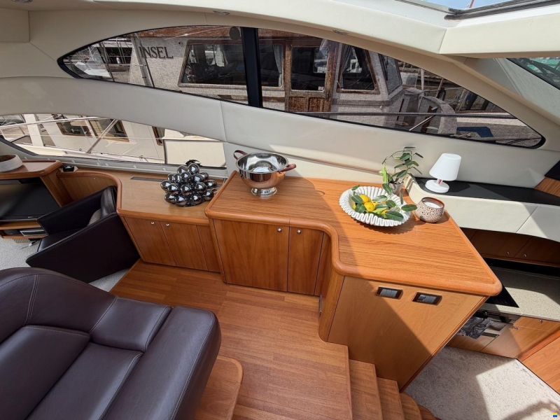 Sunseeker Predator 62