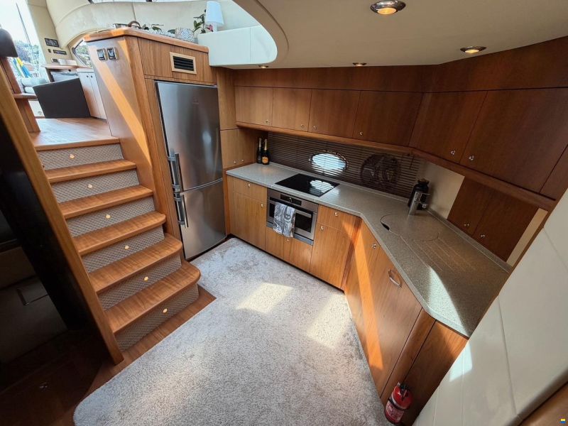 Sunseeker Predator 62