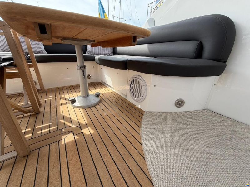 Sunseeker Predator 62