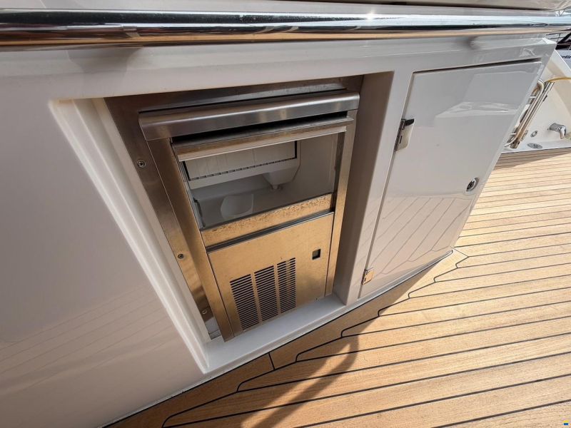 Sunseeker Predator 62