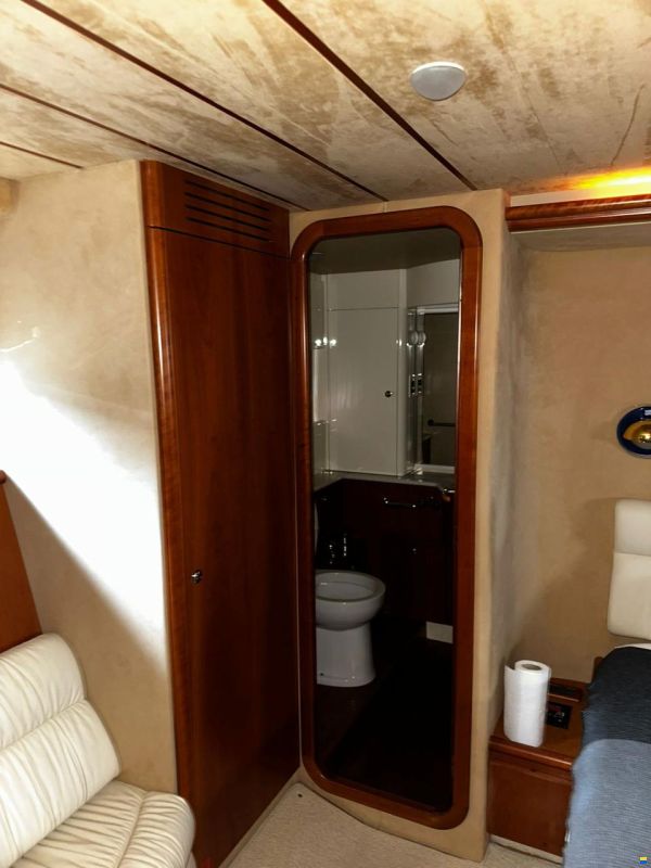 Ferretti 680