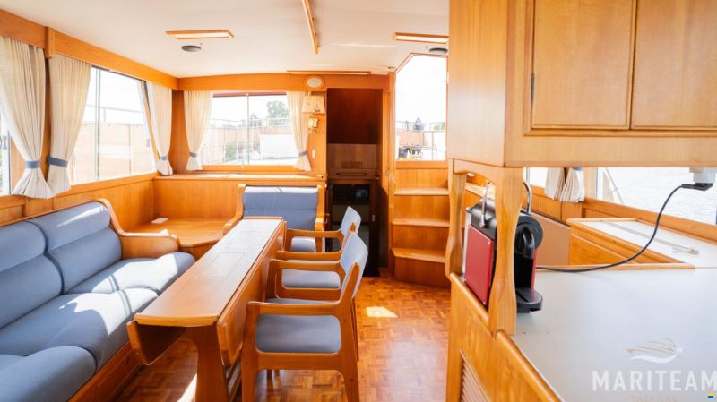 Grand Banks 49 motoryacht