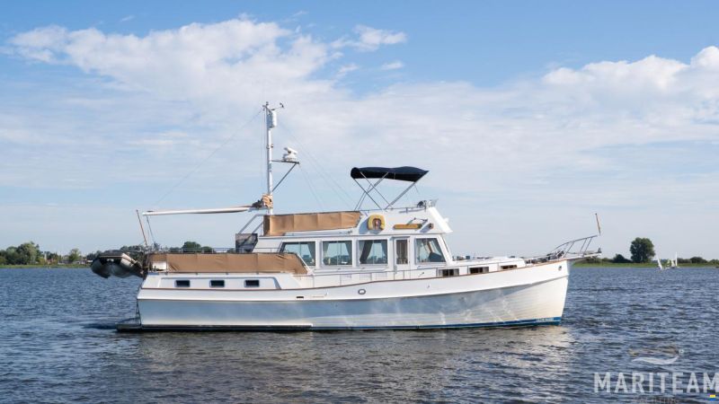 Grand Banks 49 motoryacht