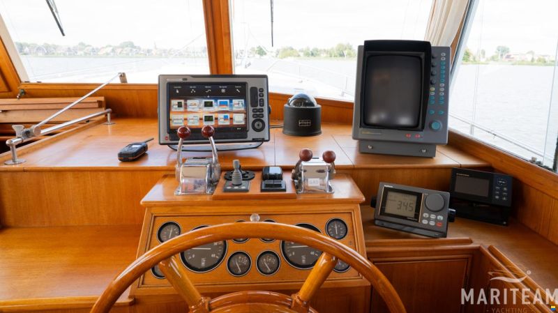 Grand Banks 49 motoryacht