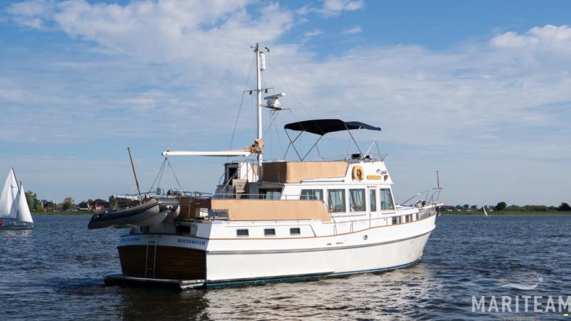 Grand Banks 49 motoryacht