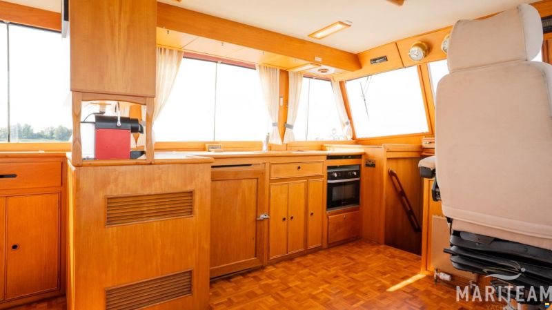 Grand Banks 49 motoryacht