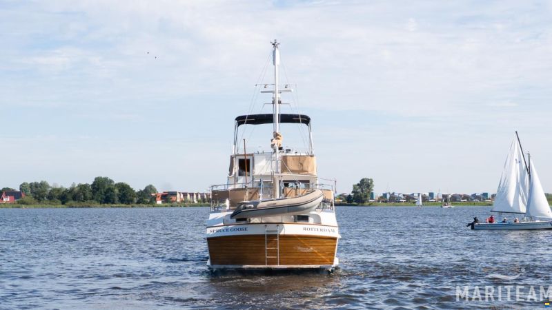Grand Banks 49 motoryacht