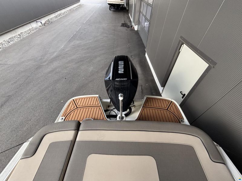 Bayliner VR 6 COE