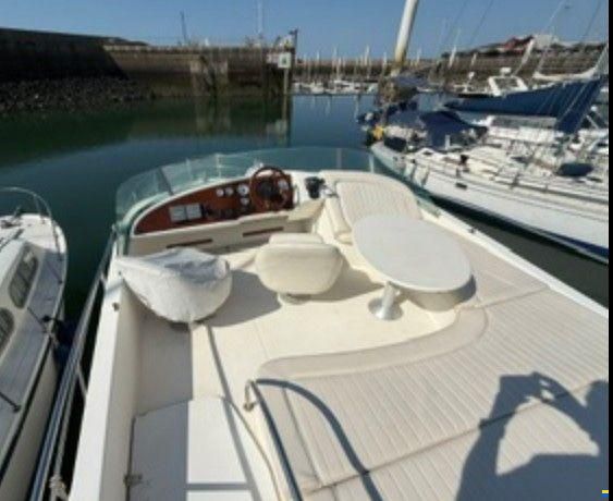 Jeanneau Prestige 36 fly