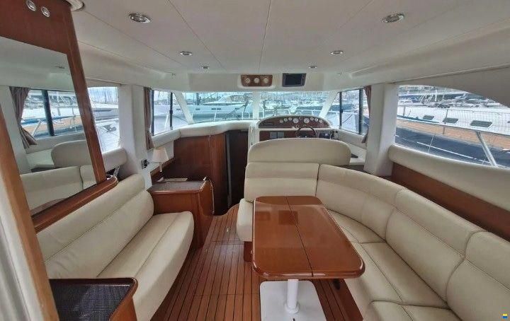 Jeanneau Prestige 36 fly