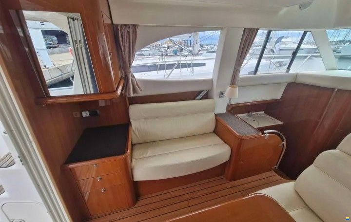 Jeanneau Prestige 36 fly