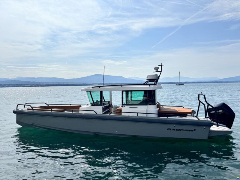 Axopar 28 Cabin