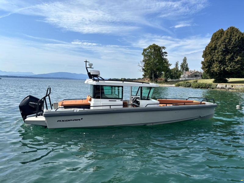 Axopar 28 Cabin