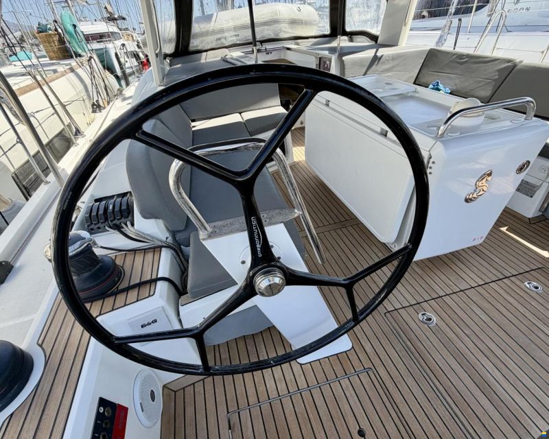 Beneteau Oceanis 51.1