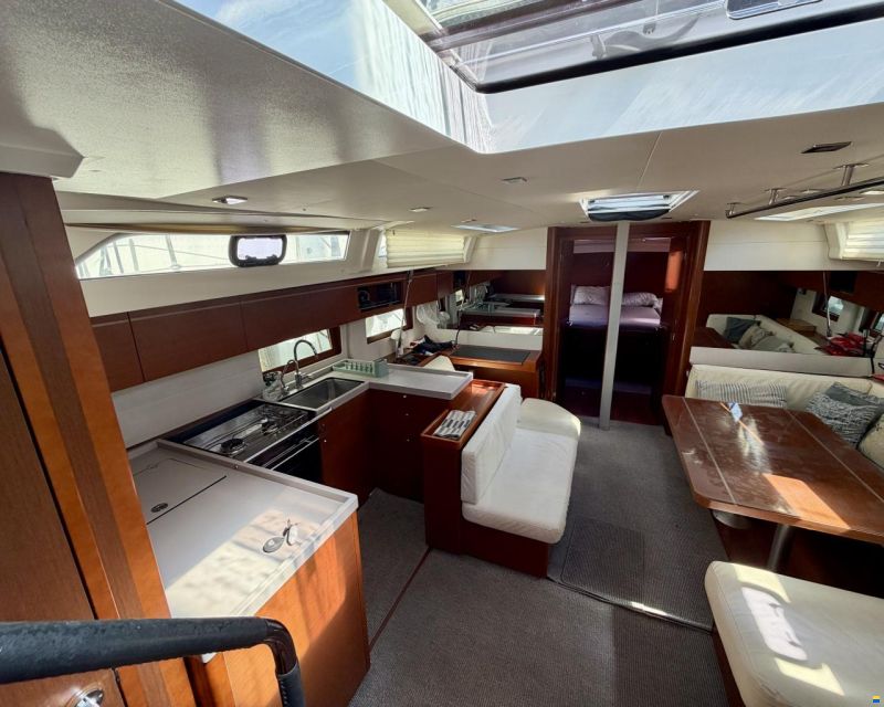 Beneteau Oceanis 51.1