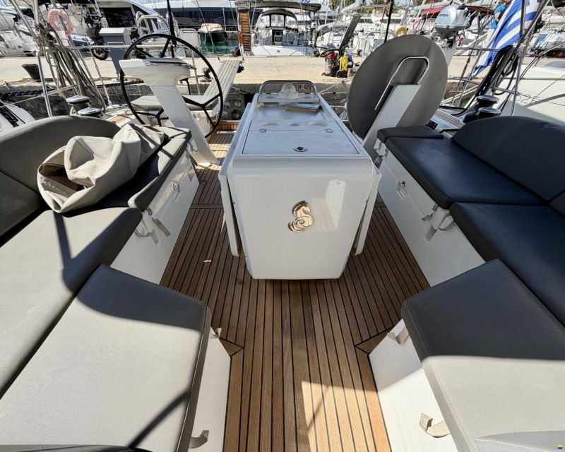 Beneteau Oceanis 51.1