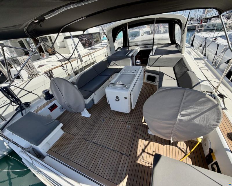 Beneteau Oceanis 51.1