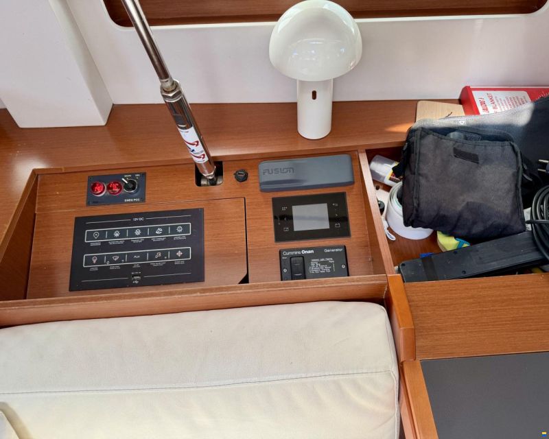 Beneteau Oceanis 51.1