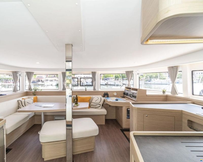 Lagoon 42