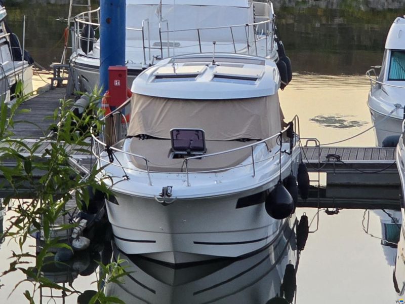 Jeanneau Merry Fisher 855