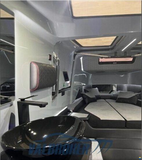 Axopar Brabus 900 Shadow