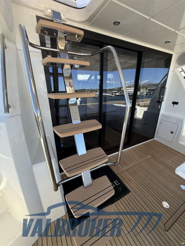 Prestige 460 Fly