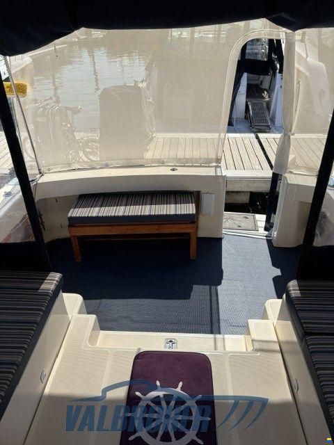 Mainship Pilot 34