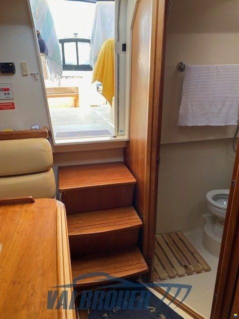 Mainship Pilot 34