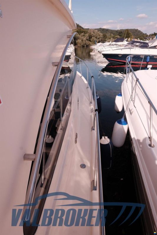 Mainship Pilot 34