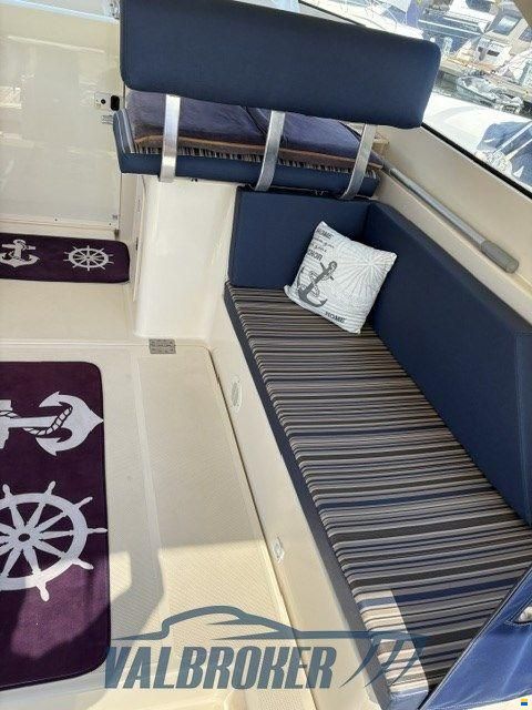 Mainship Pilot 34