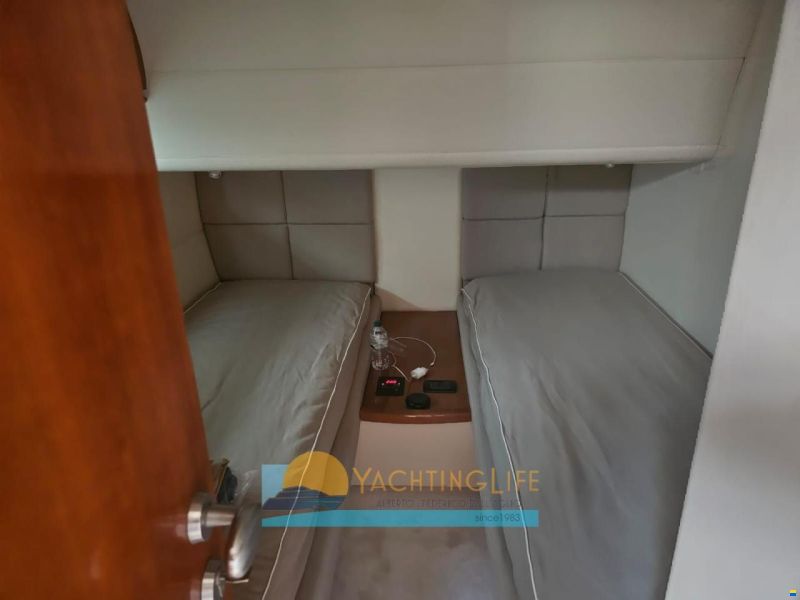 Pershing 54'