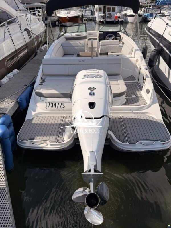 Sea Ray 270 SDX