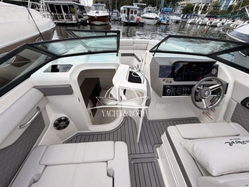 Sea Ray 270 SDX