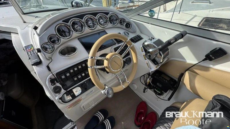 Crownline 315 SCR