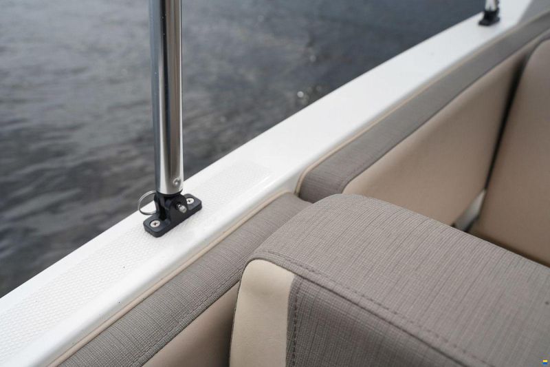 Bayliner VR4