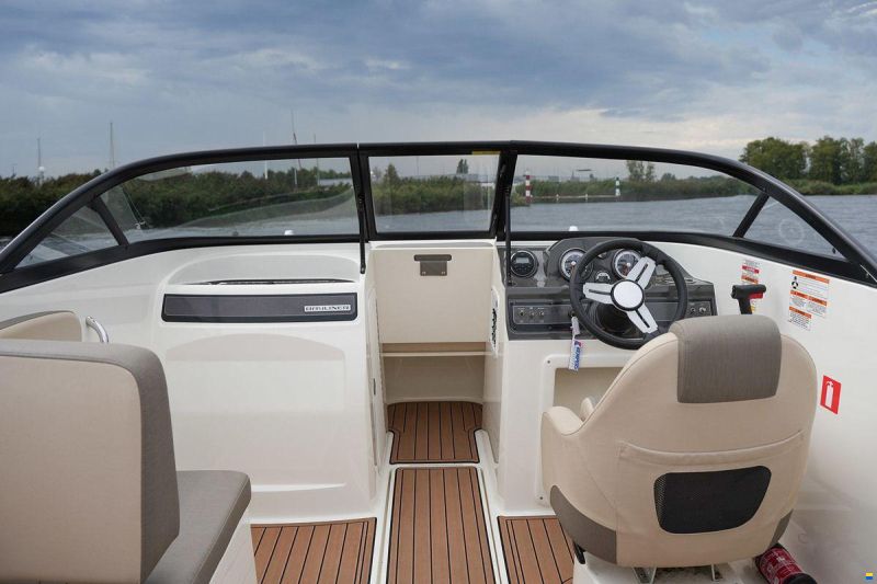 Bayliner VR4
