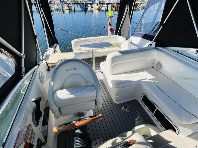Sea Ray 260 Sundancer