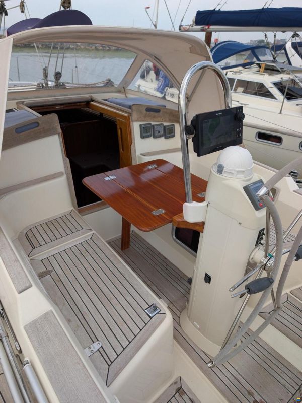 Regina 35