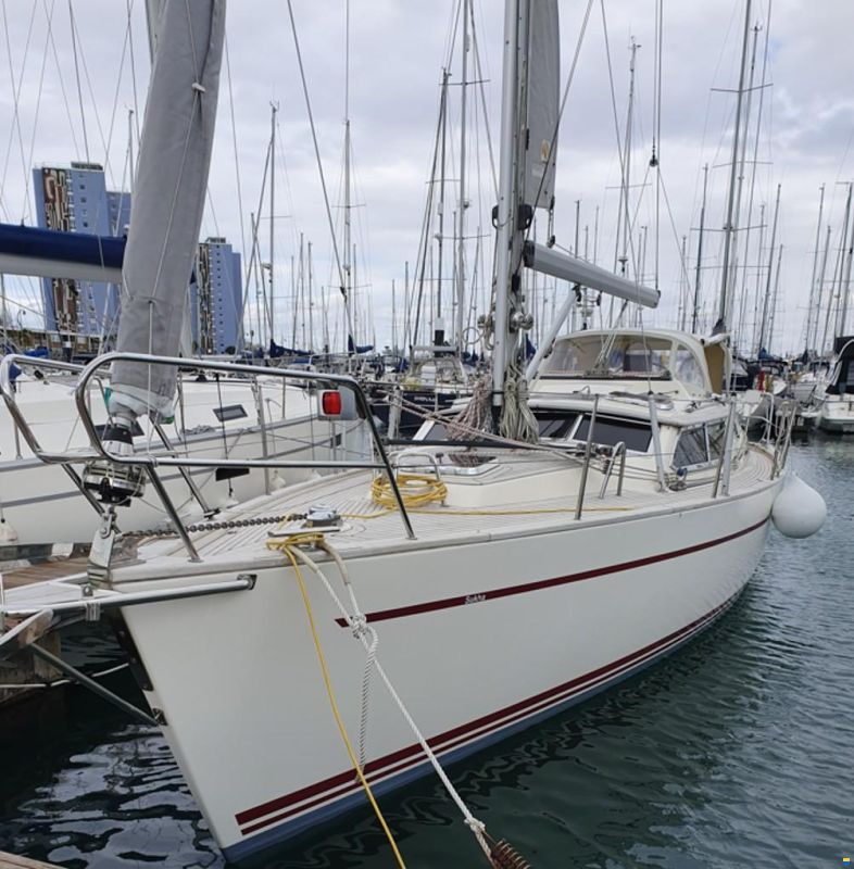 Regina 35