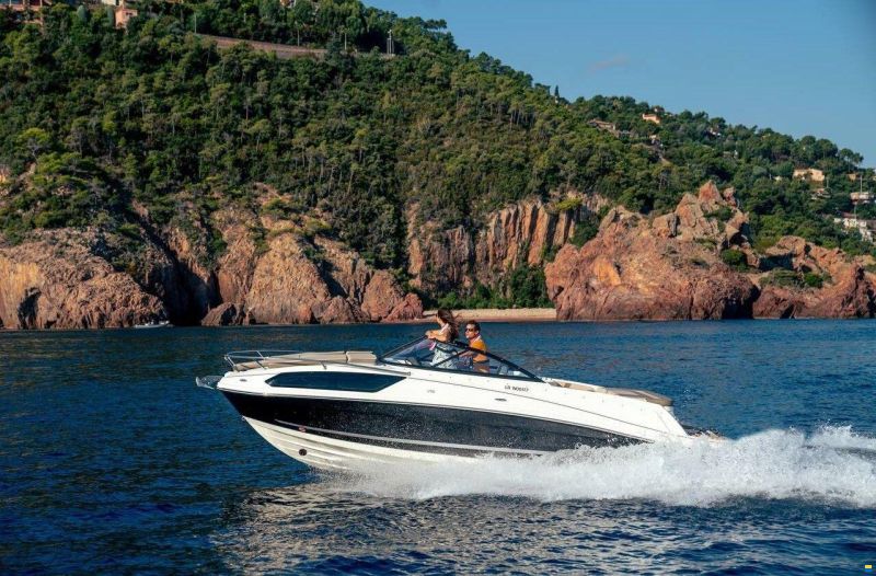 Bayliner VR6 Cuddy med 300 hk Mercruiser-EFI V8 6