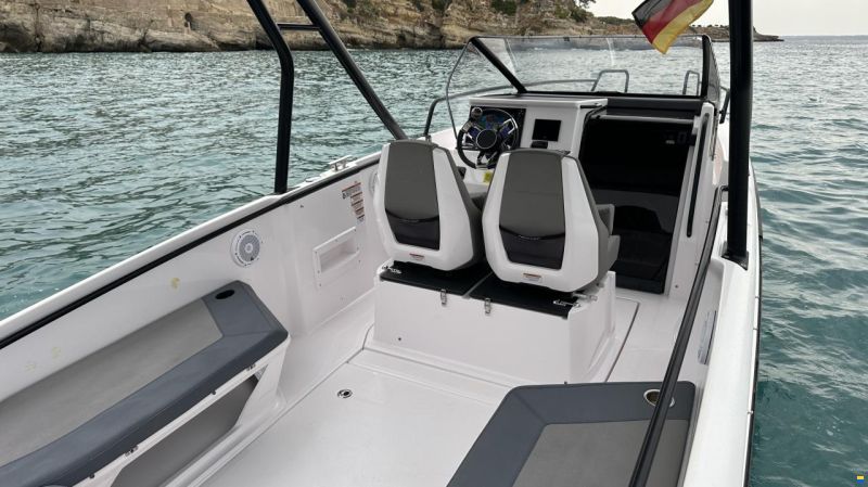 Axopar 25 Cross Top
